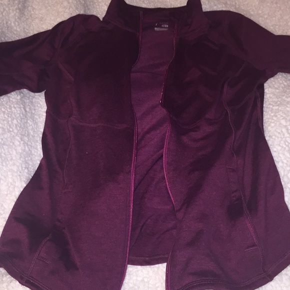 Active Jacket - Picture 2 of 5